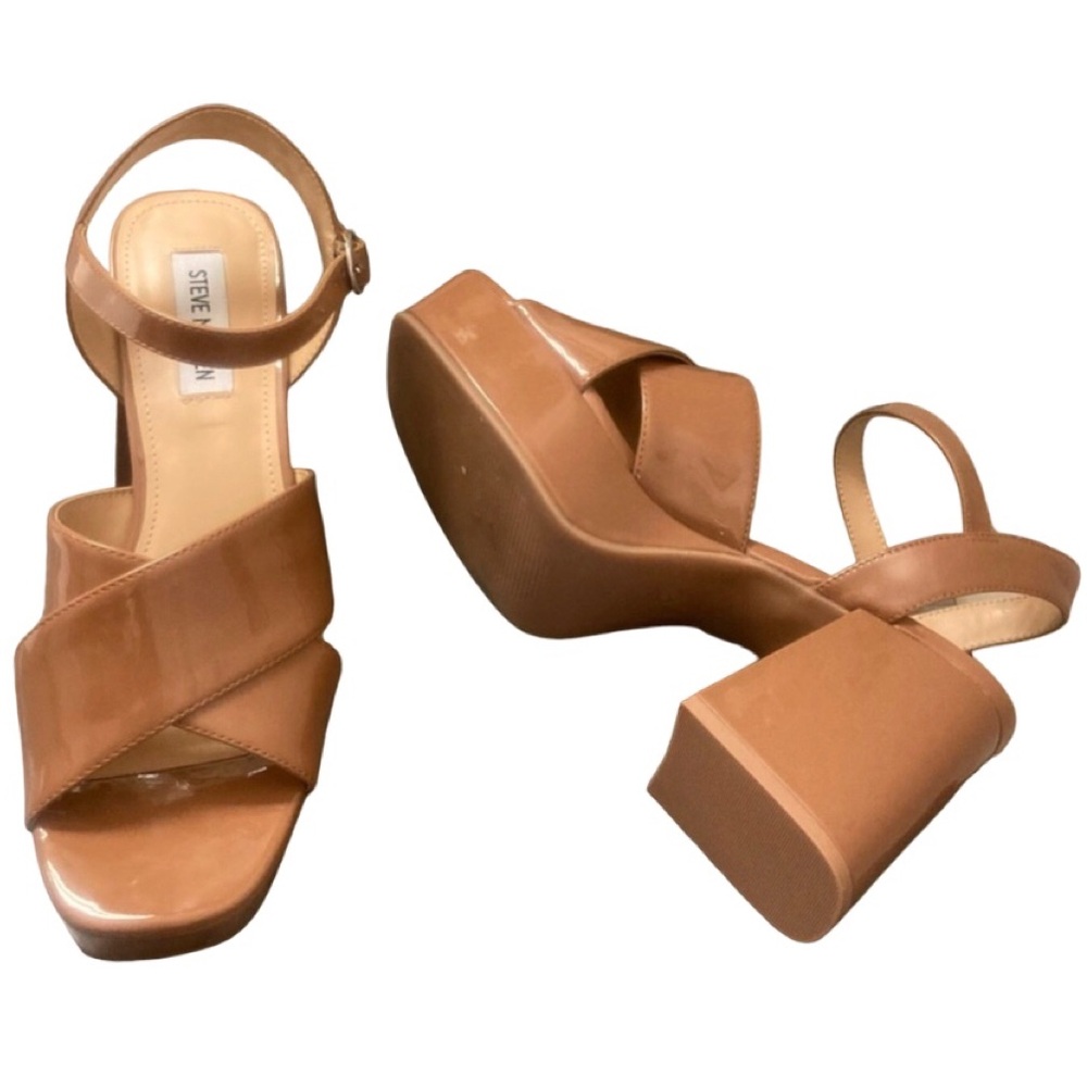 NEW STEVE MADDEN Women’s Taupe Chunky Heel Platforms 👠